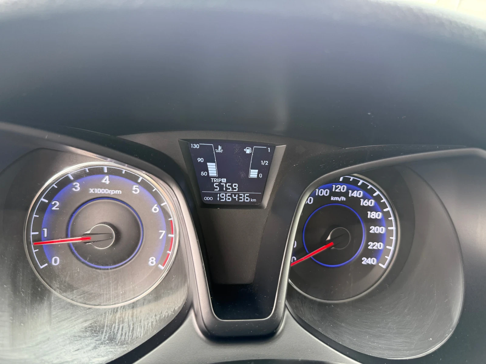 Hyundai Ix20 1.6i  5 | Mobile.bg   14