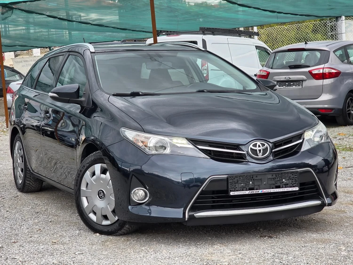 Toyota Auris 1.4 D4D 90 К.С./ ПАНОРАМА / НАВИ / КАМЕРА / 2013г. - изображение 2
