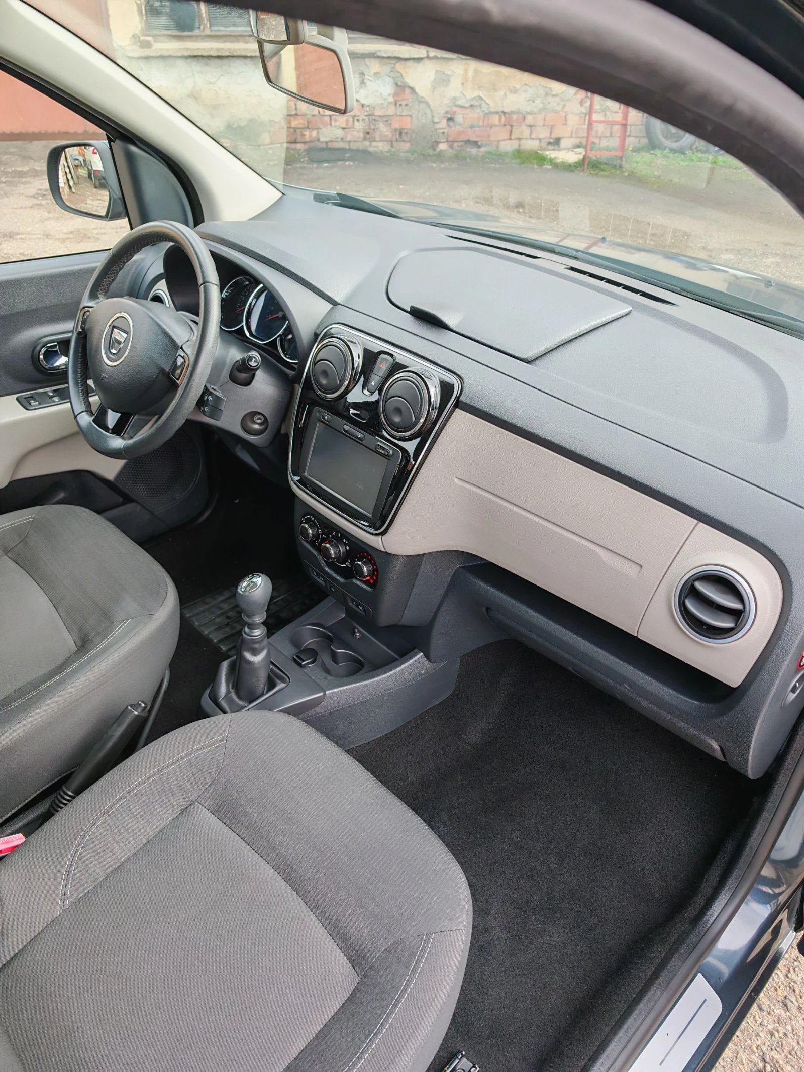 Dacia Lodgy 1.5dci EURO 6B NAVI | Mobile.bg   5