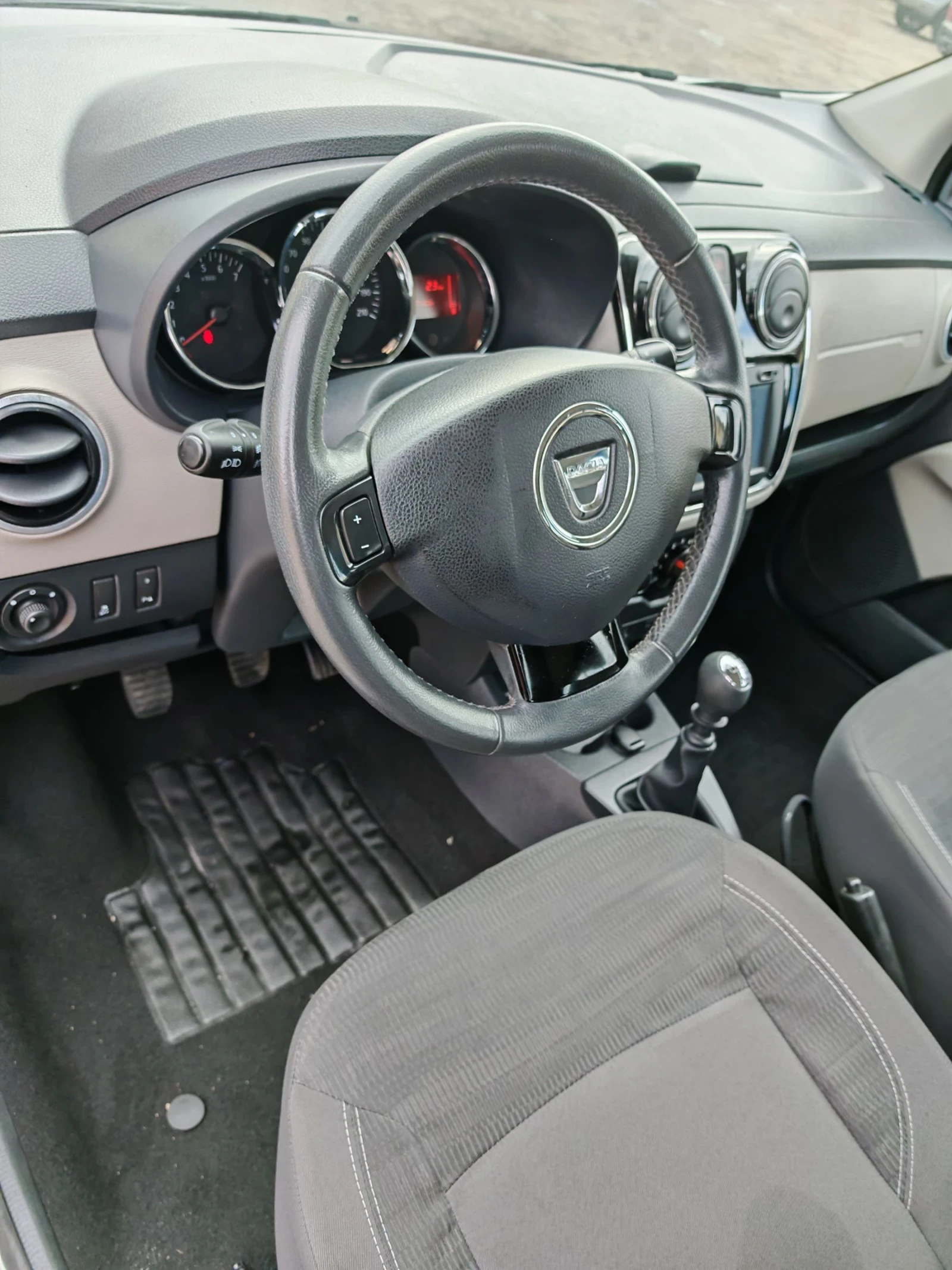 Dacia Lodgy 1.5dci EURO 6B NAVI | Mobile.bg   9