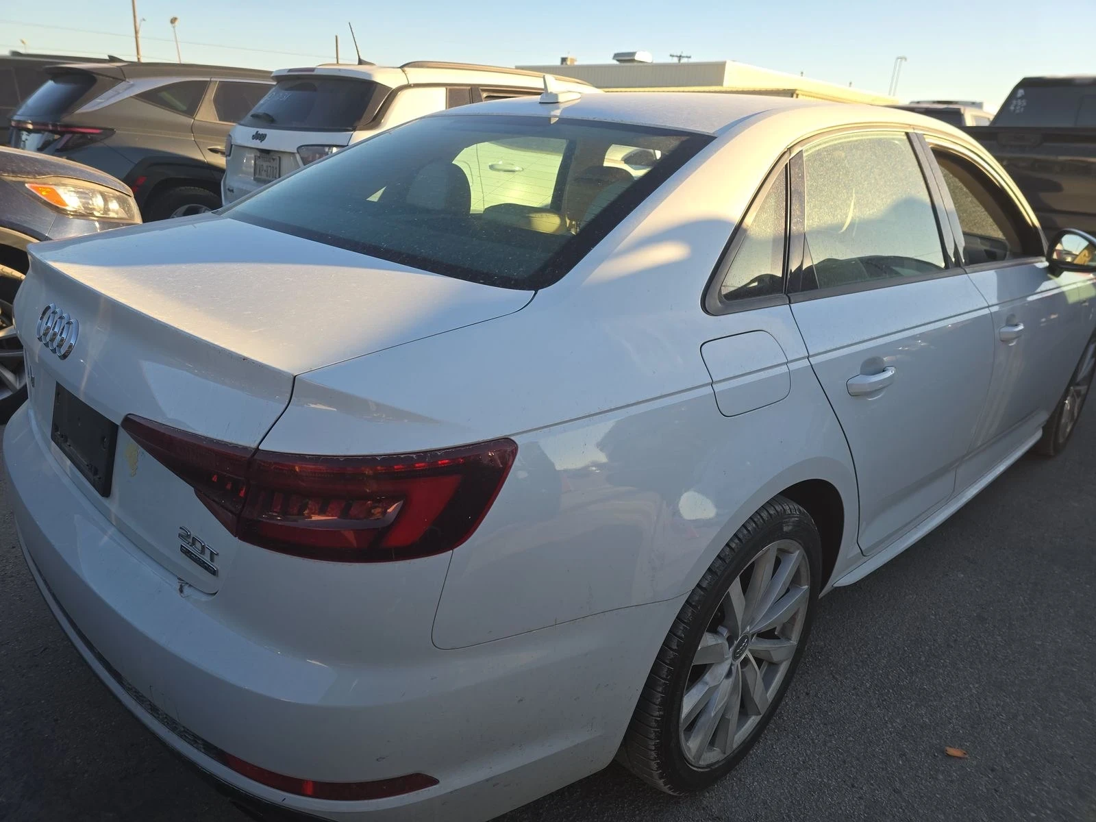 Audi A4 Premium QUATTRO  - изображение 4