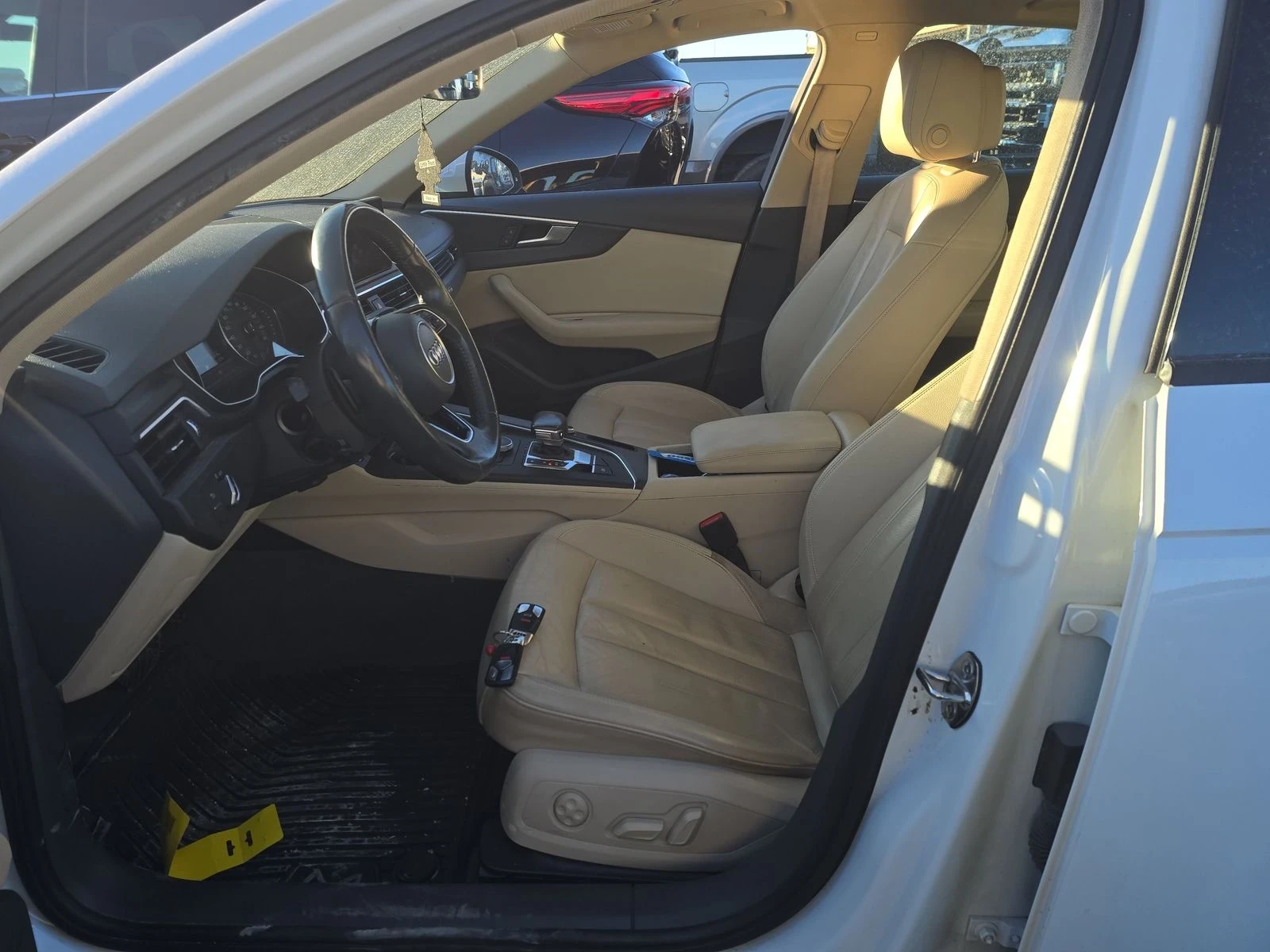 Audi A4 Premium QUATTRO  - изображение 7