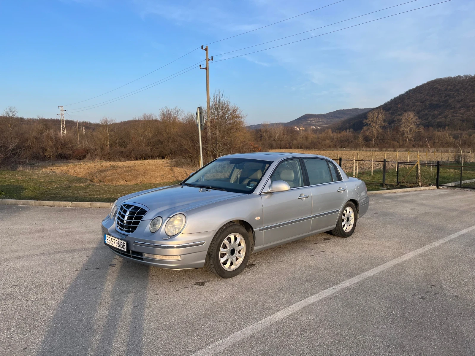 Kia Opirus, снимка 2 - Автомобили и джипове - 53715634