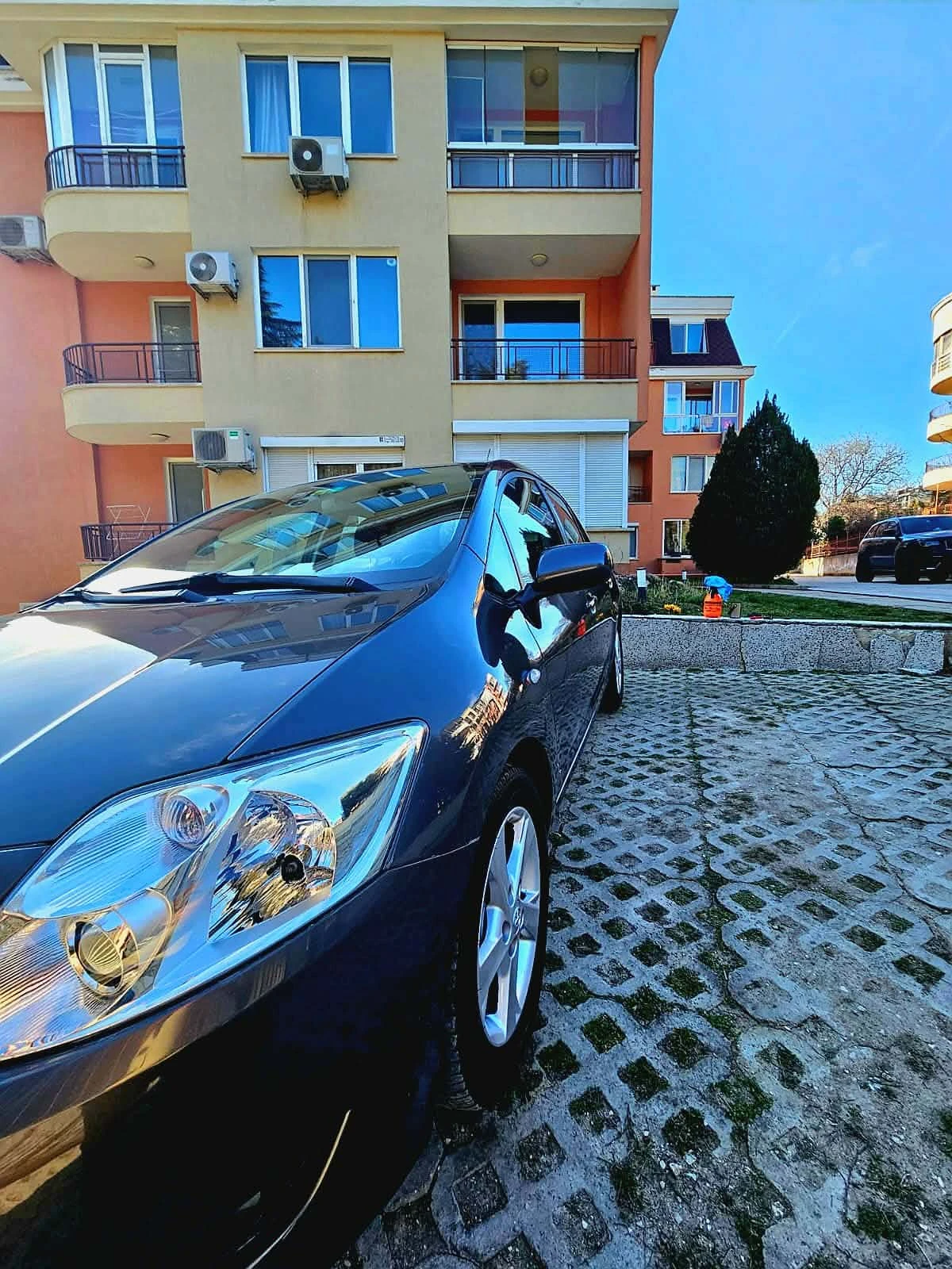 Toyota Auris 1.4 i 16V VVT-i (97 Hp), снимка 2 - Автомобили и джипове - 53817221