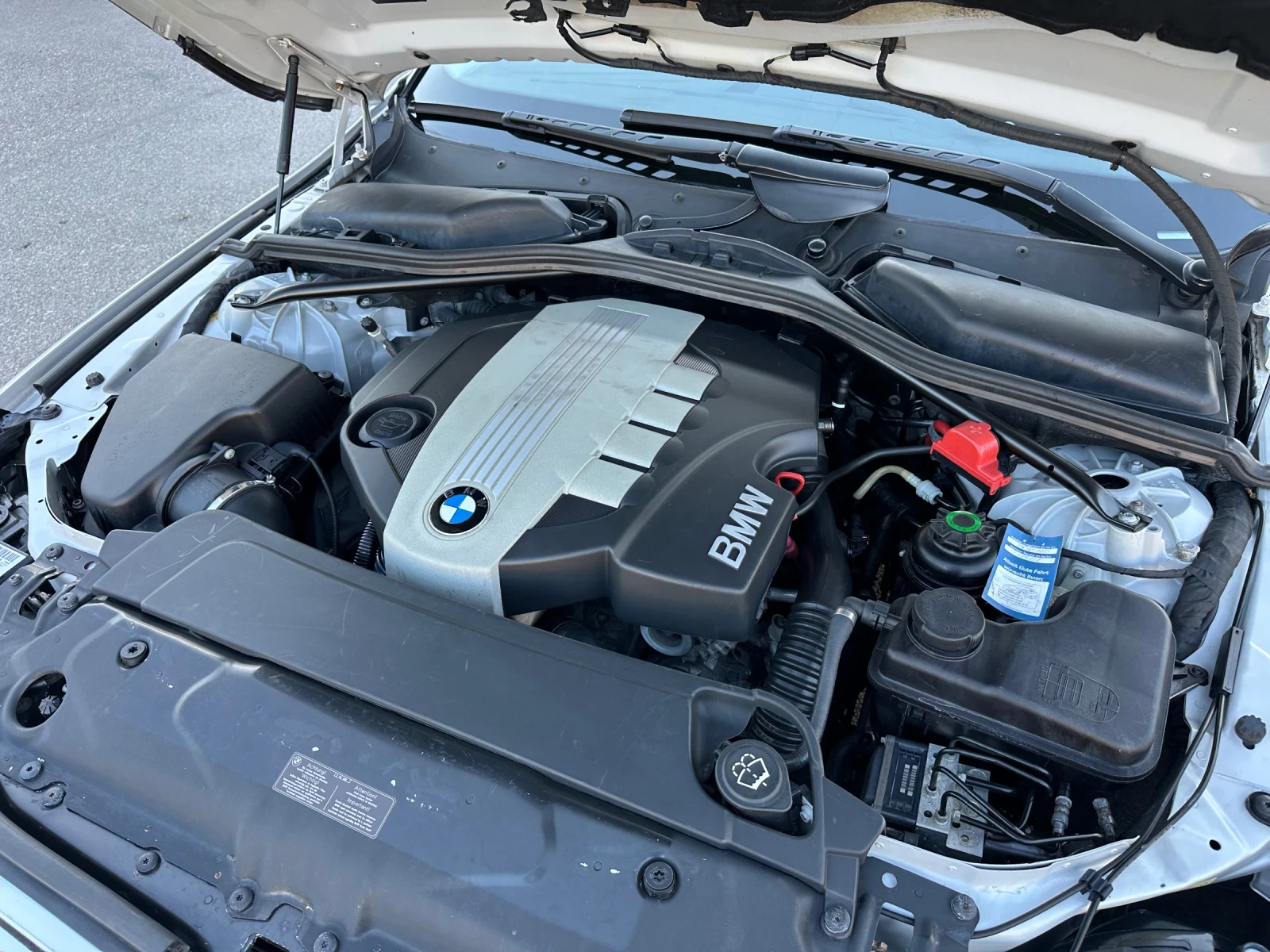 BMW 520 520d-FACE NAVI, снимка 17 - Автомобили и джипове - 53954505