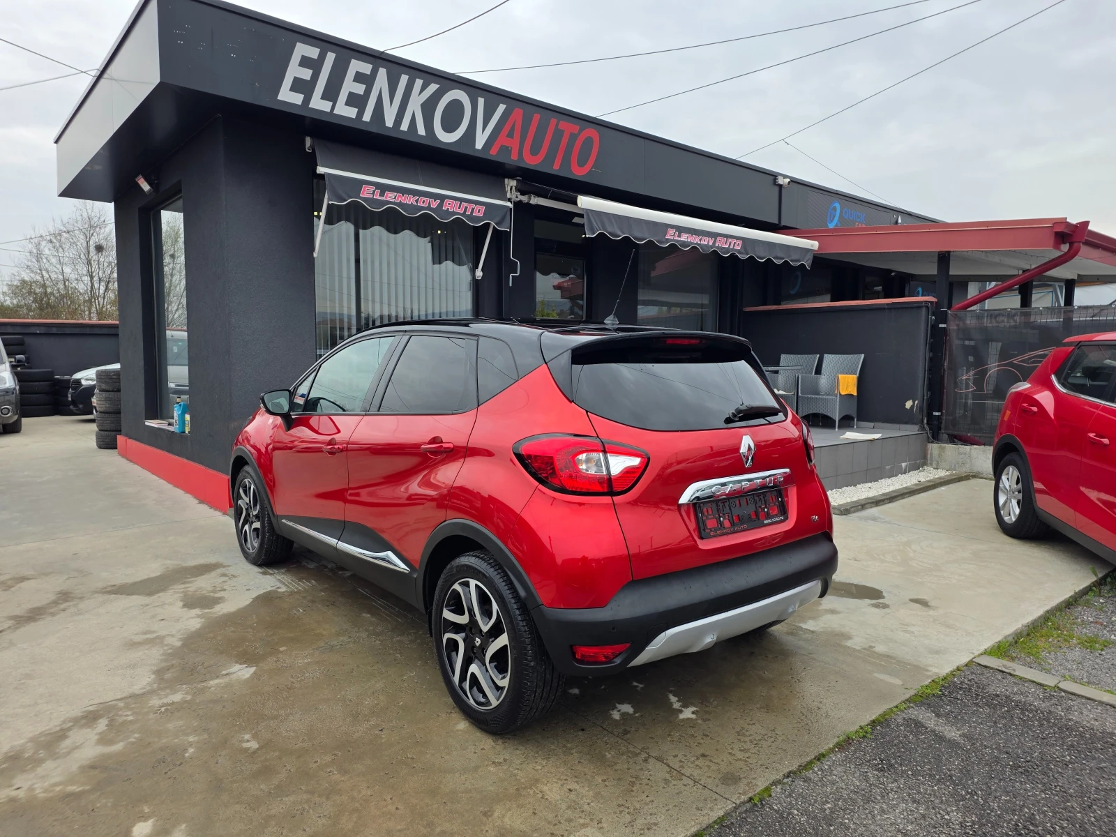 Renault Captur HELLY HANSEN 1.2 i-120к.с АВТОМАТИК-ШВЕЙЦАРИЯ, снимка 6 - Автомобили и джипове - 54220921