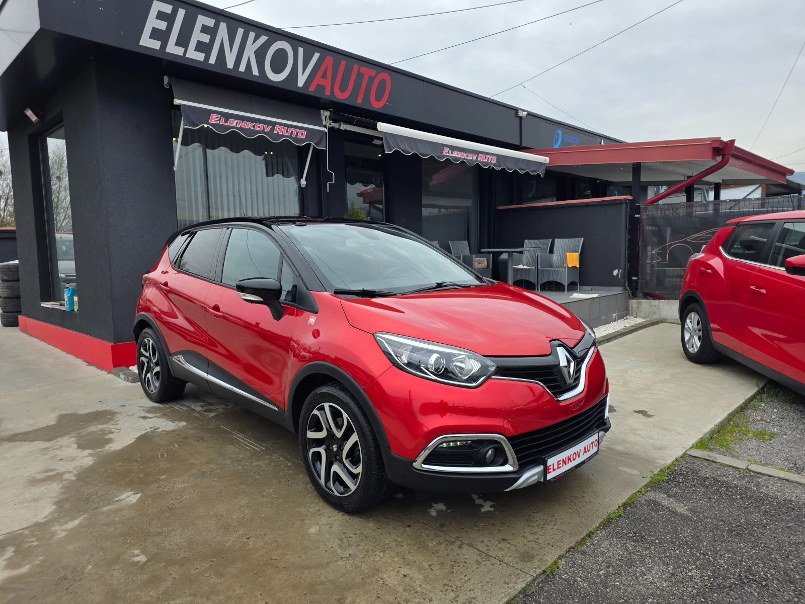 Renault Captur HELLY HANSEN 1.2 i-120к.с АВТОМАТИК-ШВЕЙЦАРИЯ