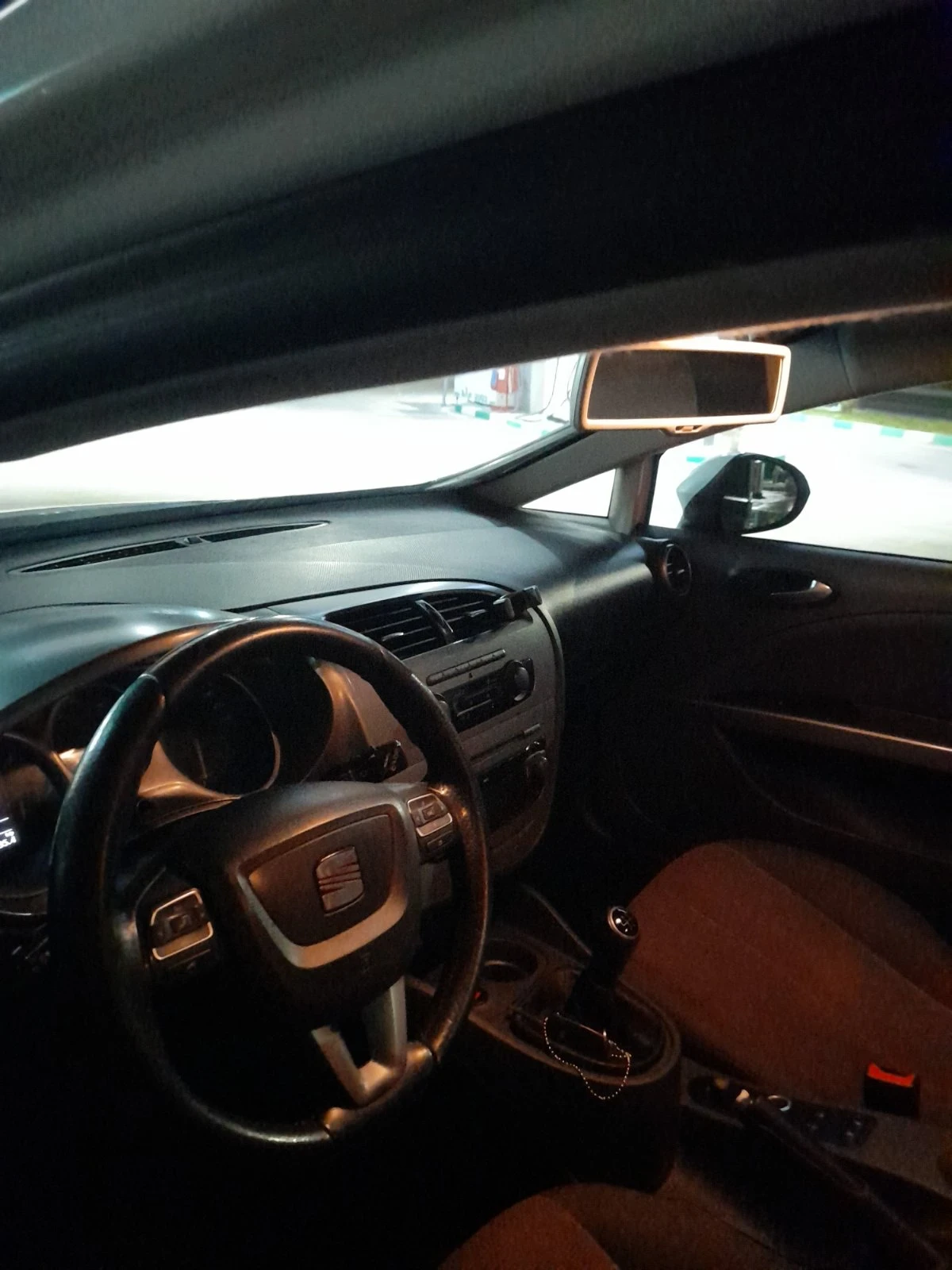 Seat Leon, снимка 8 - Автомобили и джипове - 54221687