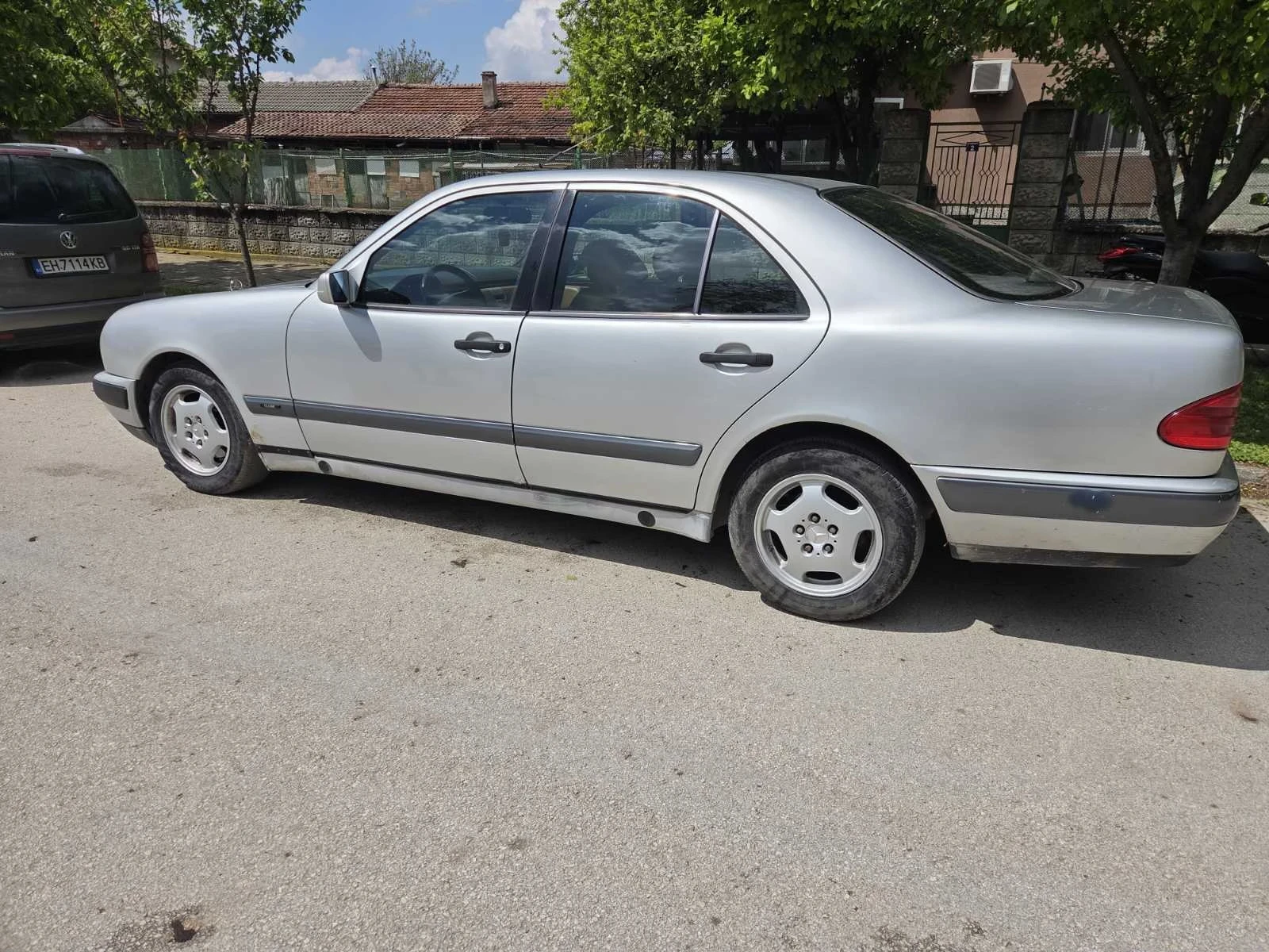 Mercedes-Benz E 290 2.9tdi, снимка 6 - Автомобили и джипове - 54396476
