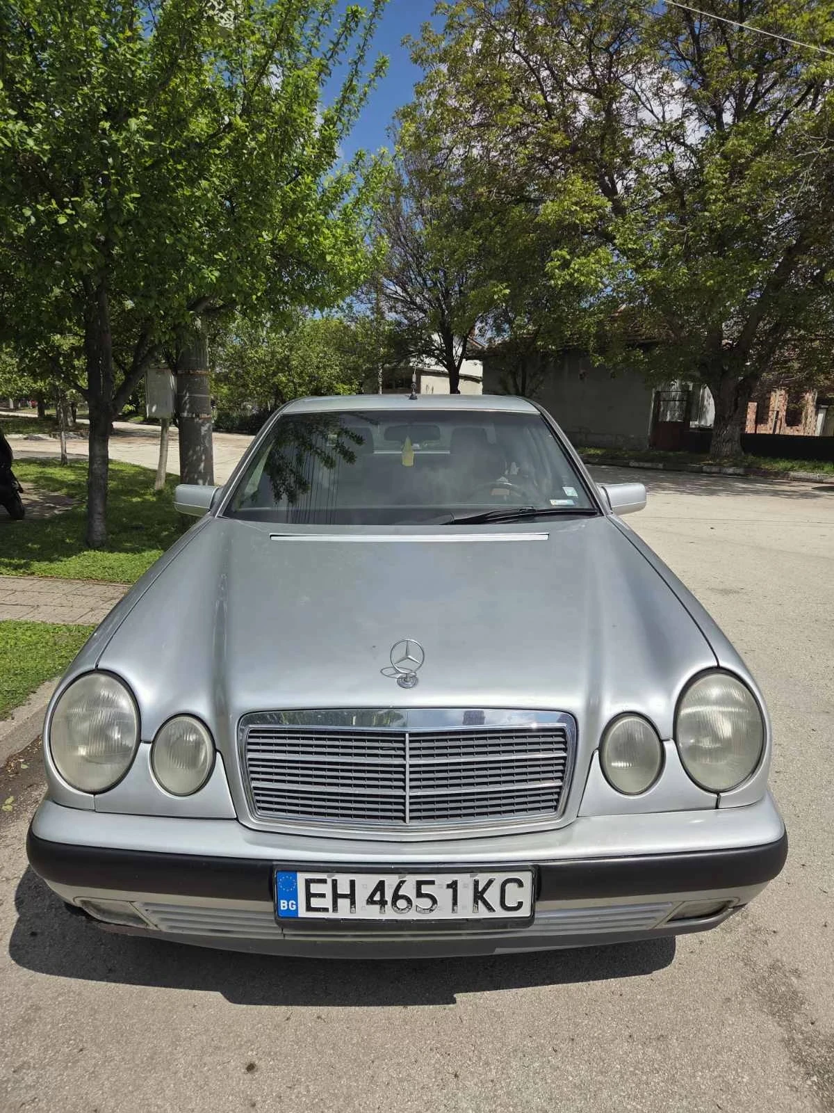 Mercedes-Benz E 290 2.9tdi, снимка 2 - Автомобили и джипове - 54396476