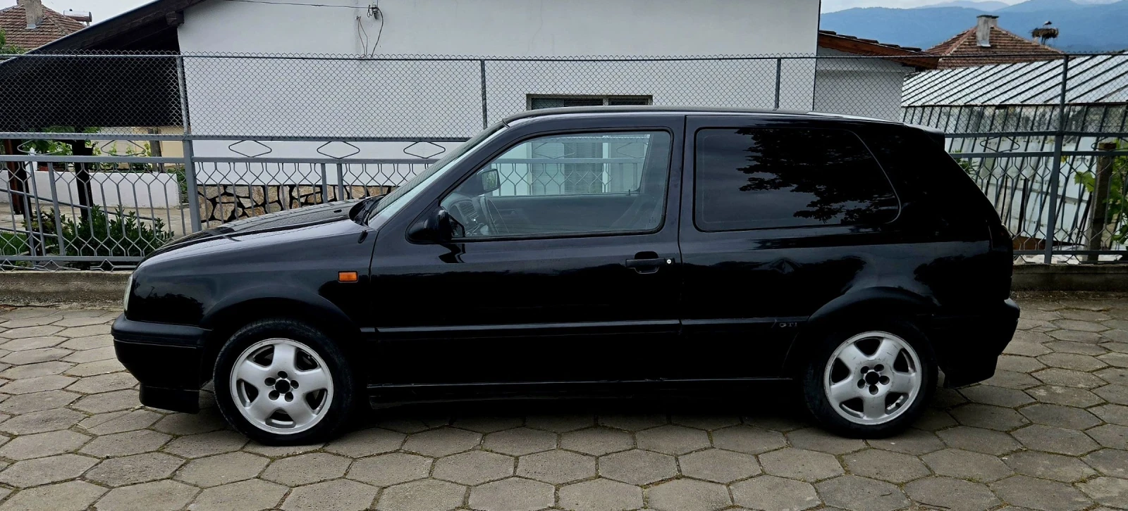 VW Golf 2.0 гти, снимка 6 - Автомобили и джипове - 54457644