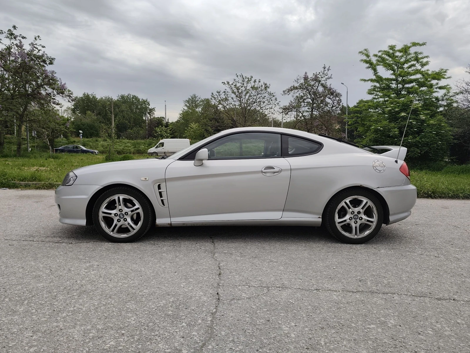 Hyundai Coupe Tiburon, снимка 4 - Автомобили и джипове - 54479541