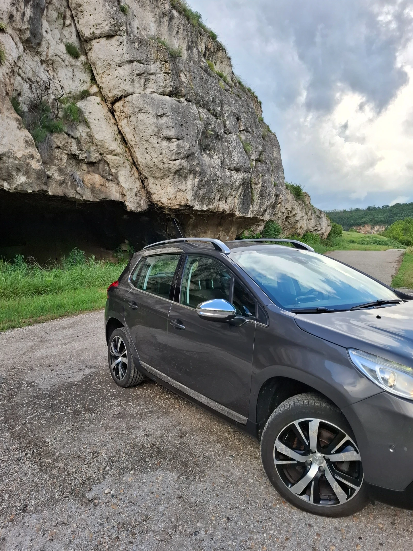 Peugeot 2008, снимка 3 - Автомобили и джипове - 54557513