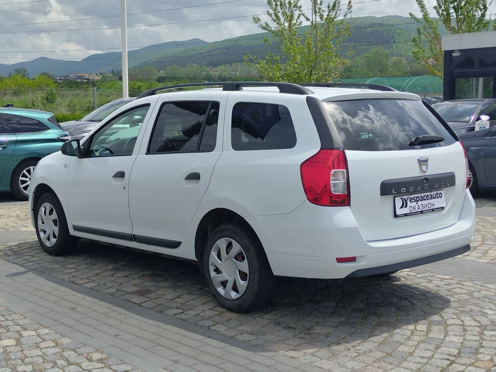 Dacia Logan 1.5 dCi/75к.с/MCV, снимка 6 - Автомобили и джипове - 54602305