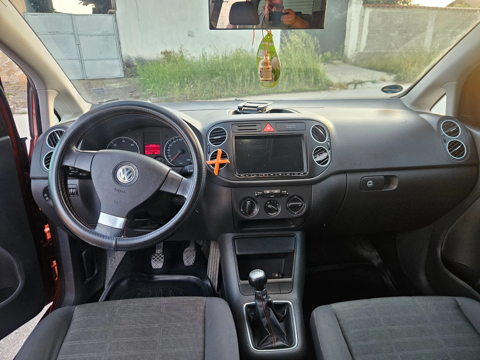 VW Golf Plus 1.9 TDI klina, снимка 11 - Автомобили и джипове - 54722815