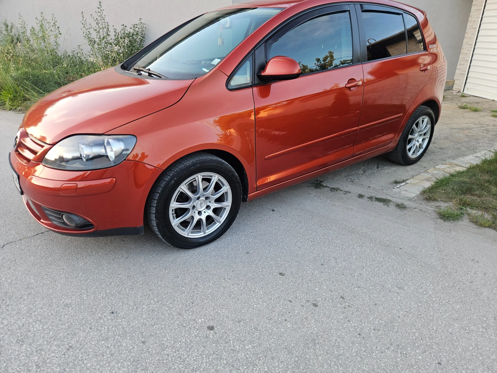 VW Golf Plus 1.9 TDI klina, снимка 3 - Автомобили и джипове - 54722815