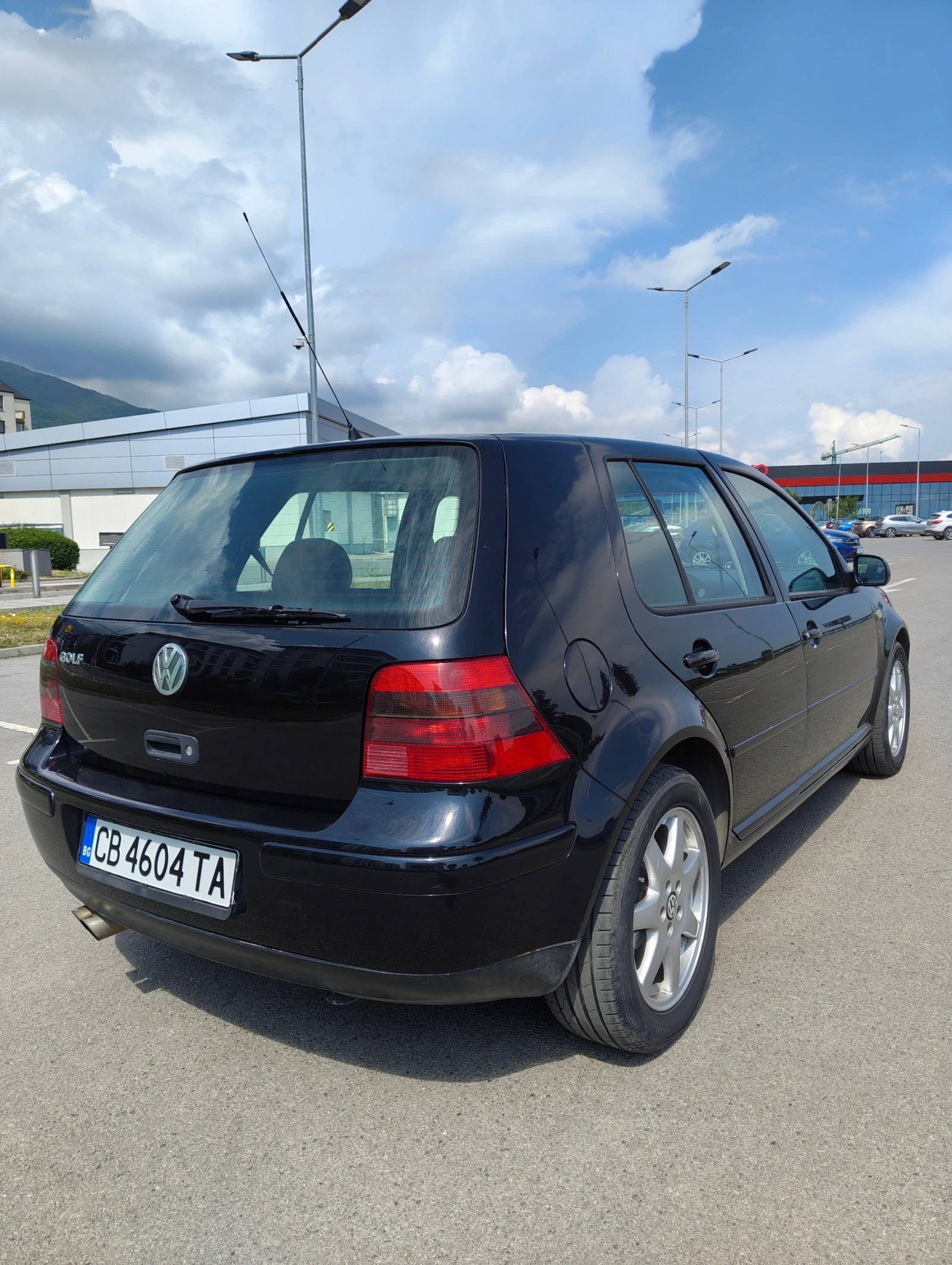 VW Golf 1.8T 260HP, снимка 6 - Автомобили и джипове - 55128592