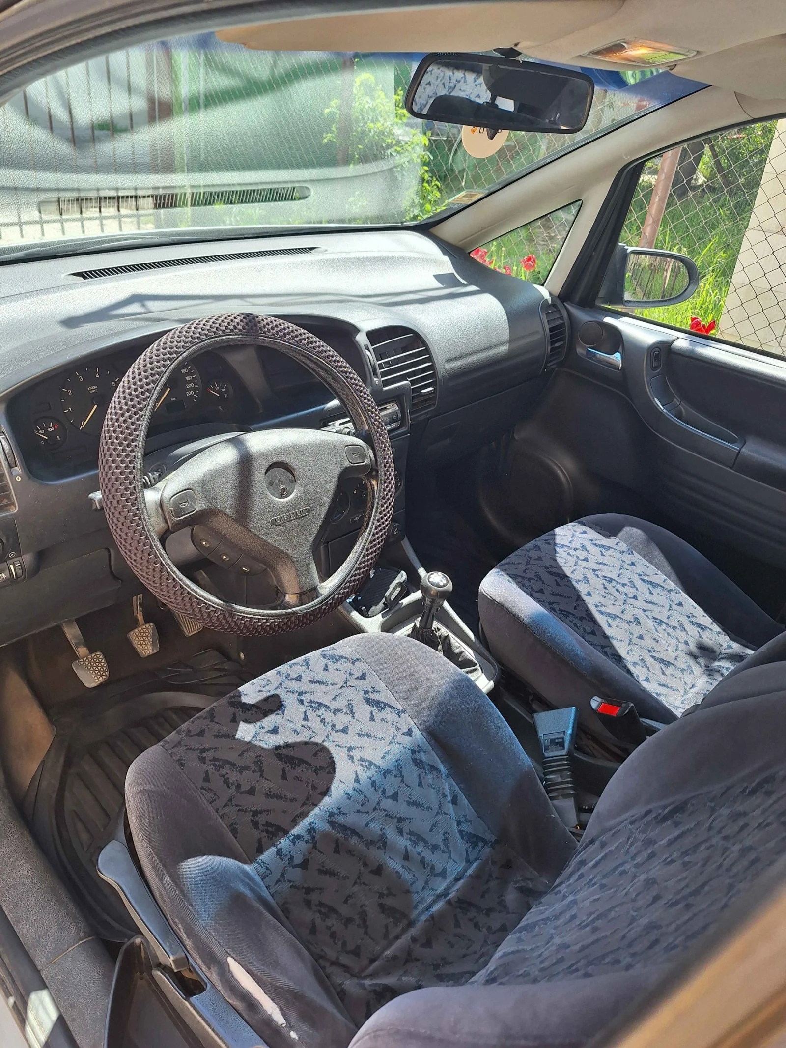Opel Zafira, снимка 4 - Автомобили и джипове - 55225618