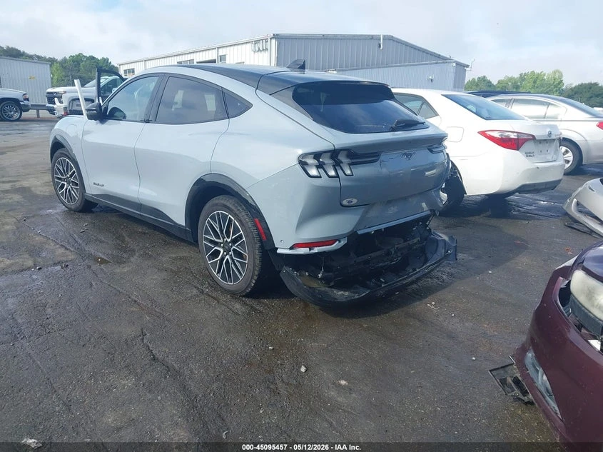 Ford Mustang Mach-E Premium, снимка 3 - Автомобили и джипове - 55288912