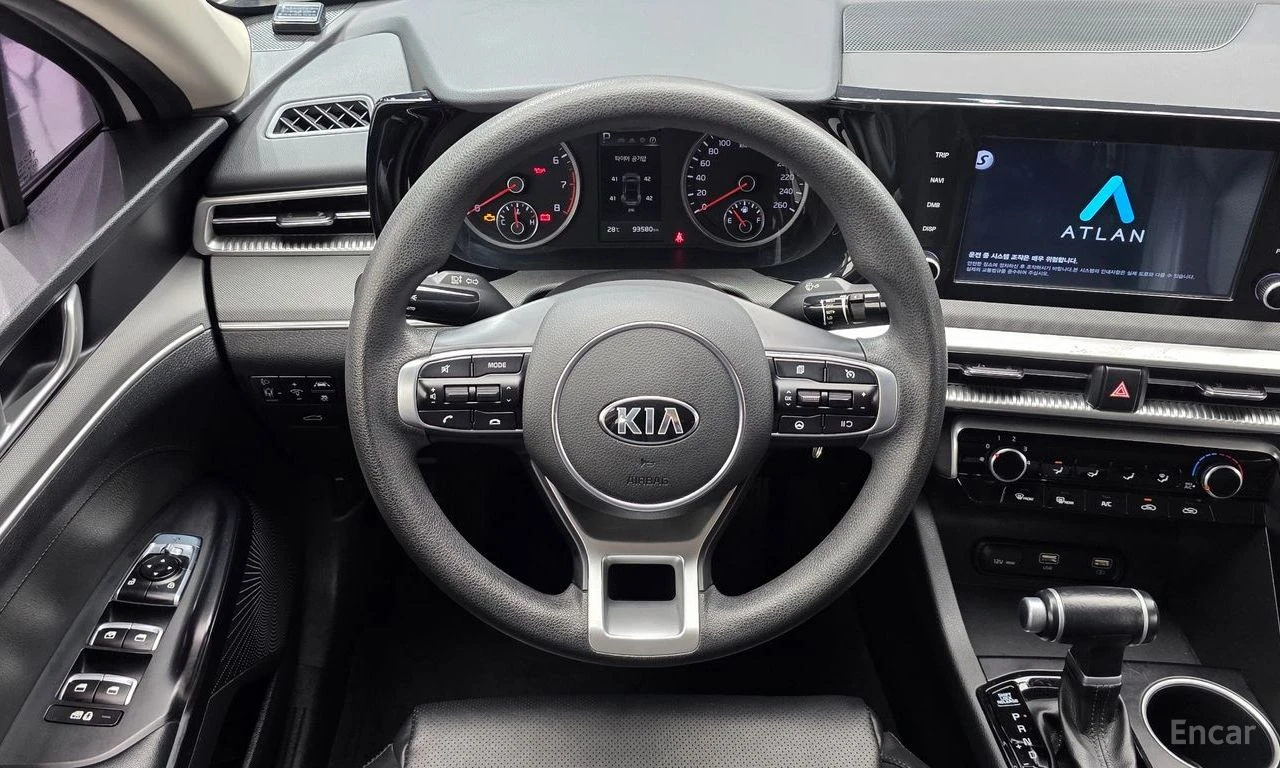 Kia K5 * ФИКСИРАНА ЦЕНА ДО БЪЛГАРИЯ * АВТОКРЕДИТ, снимка 14 - Автомобили и джипове - 55398613