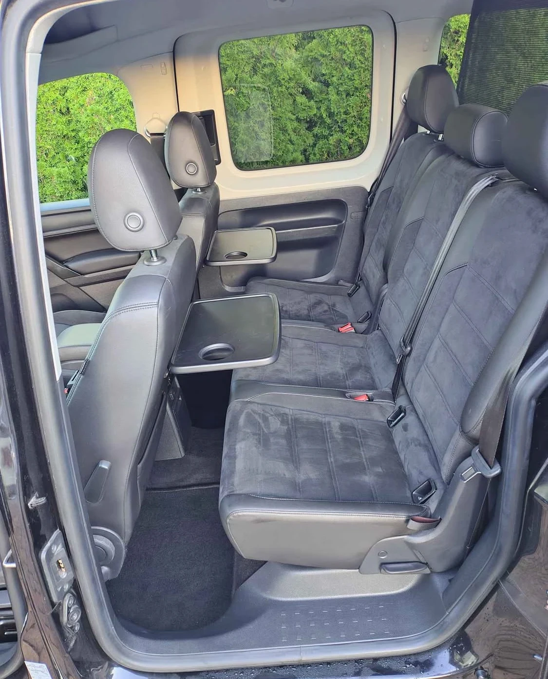 VW Caddy 2.0TDI DSG, снимка 9 - Автомобили и джипове - 56308182