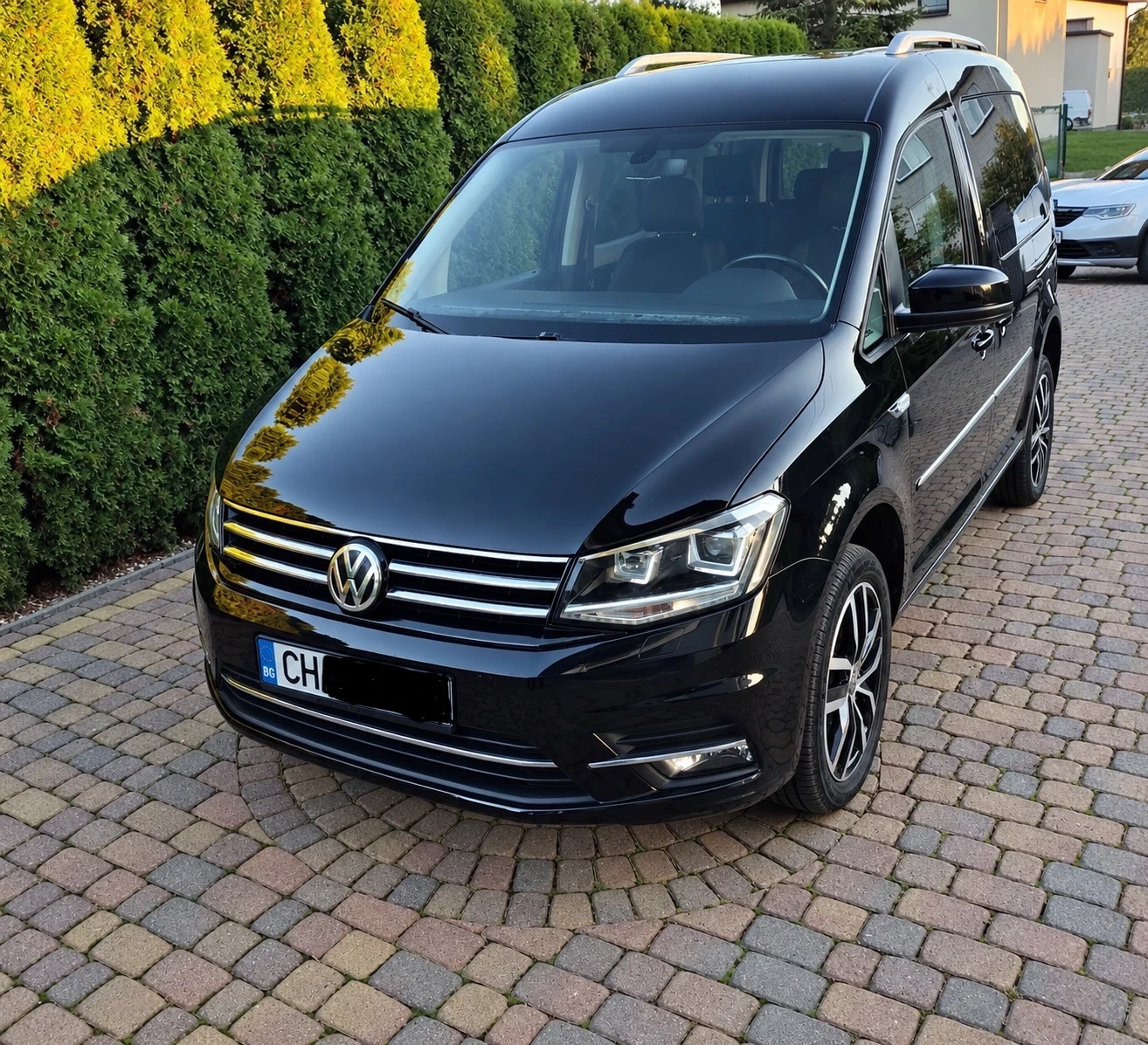 VW Caddy 2.0TDI DSG, снимка 4 - Автомобили и джипове - 56308182