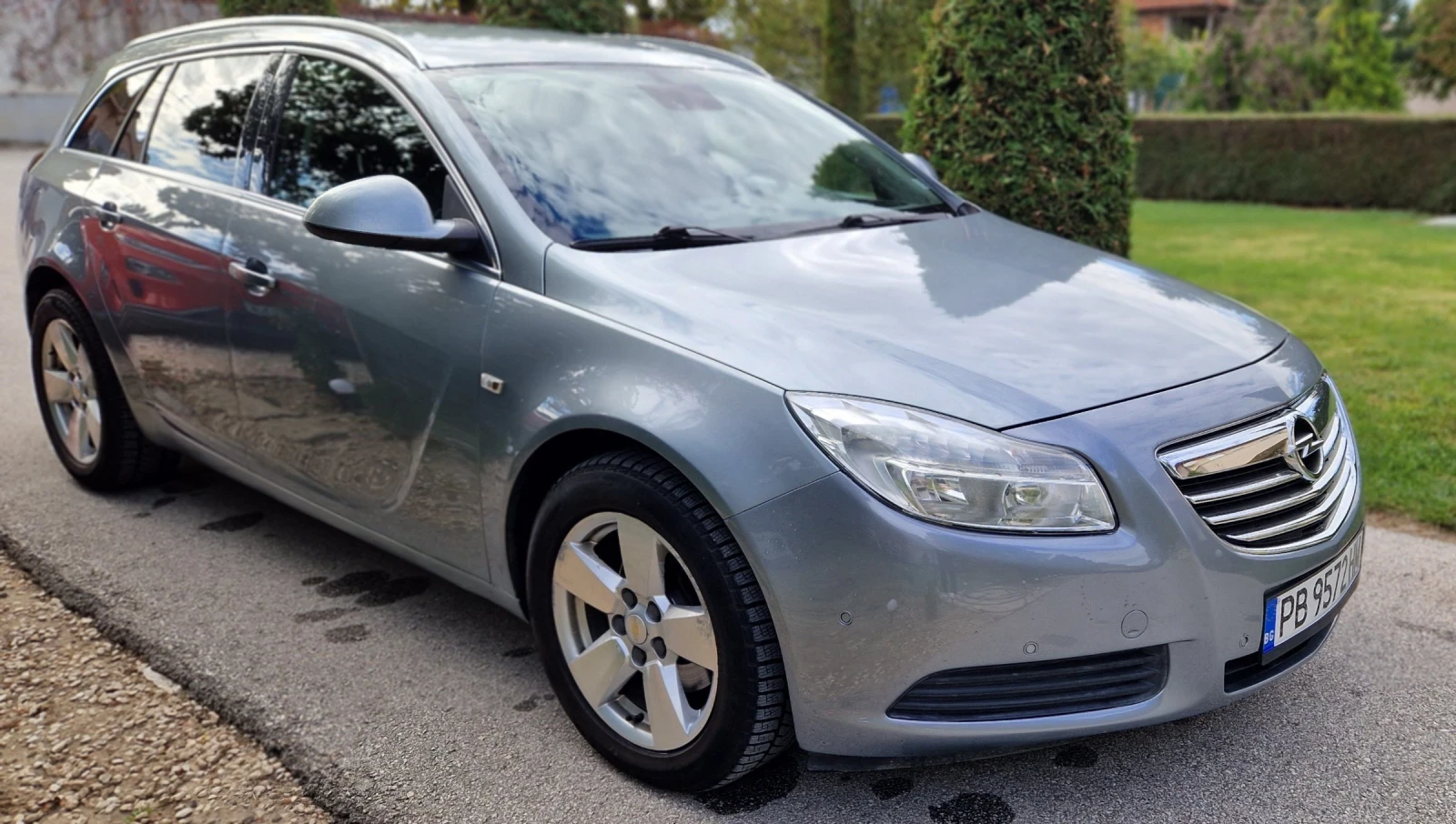 Opel Insignia 2.0 Бензин, снимка 12 - Автомобили и джипове - 56679841