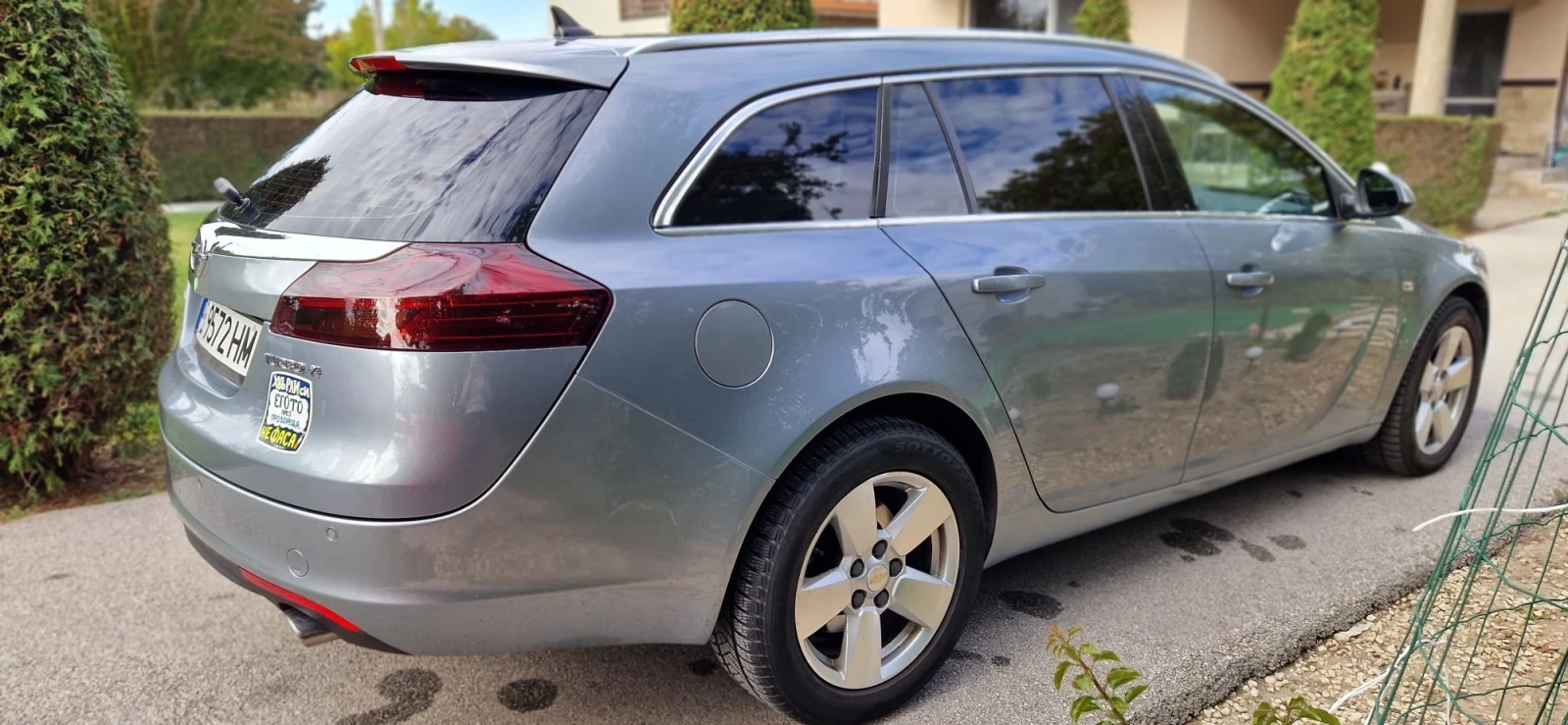 Opel Insignia 2.0 Бензин, снимка 11 - Автомобили и джипове - 56679841