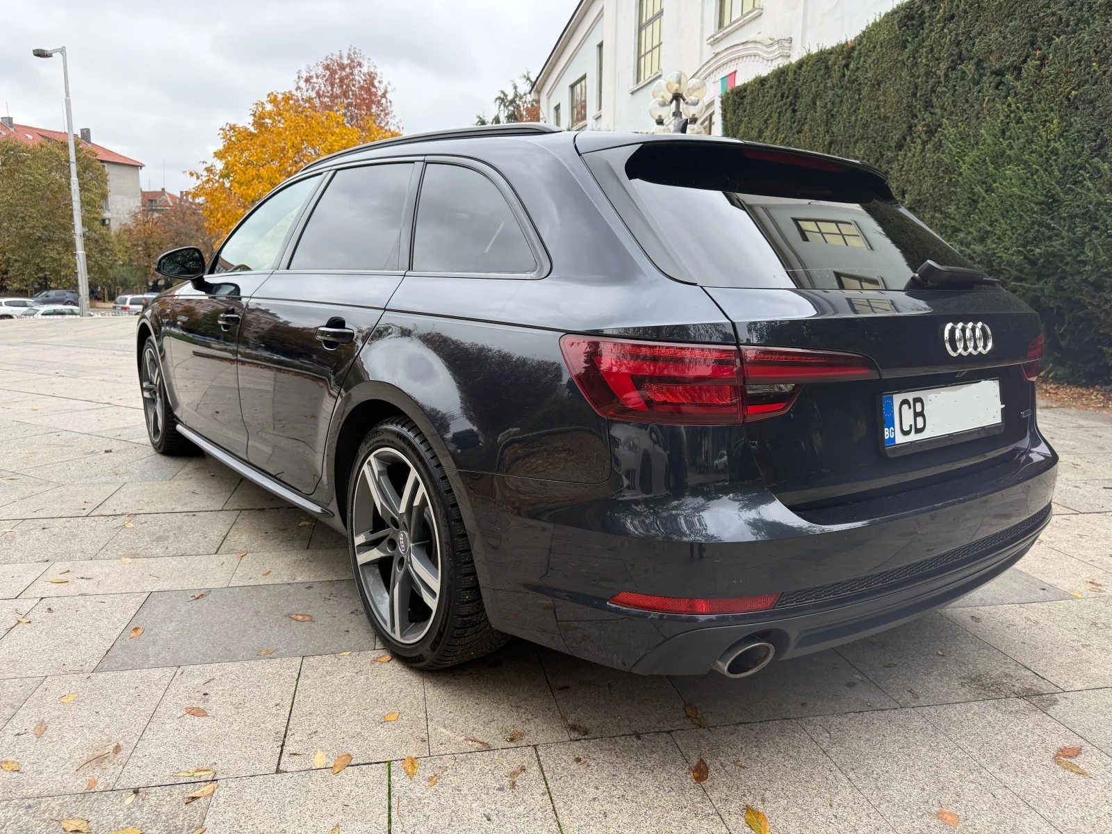 Audi A4 2.0tfsi Matrix B&Olufsen Distronic, снимка 5 - Автомобили и джипове - 56746868