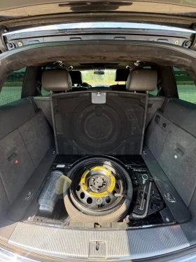 VW Touareg - 7000 € / 13690.81 лв. - 20050182 11