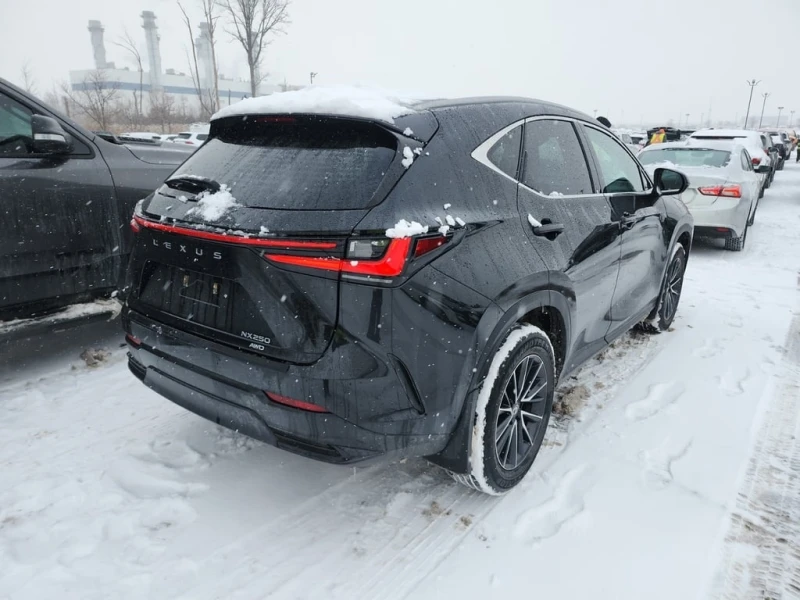 Lexus NX * 250 * CARFAX * ОПЦИЯ ЗА ФИНАНСИРАНЕ * , снимка 3 - Автомобили и джипове - 53183054