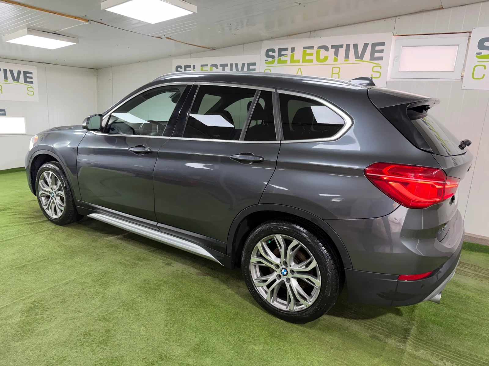 BMW X1 xDrive28i, снимка 4 - Автомобили и джипове - 54083046