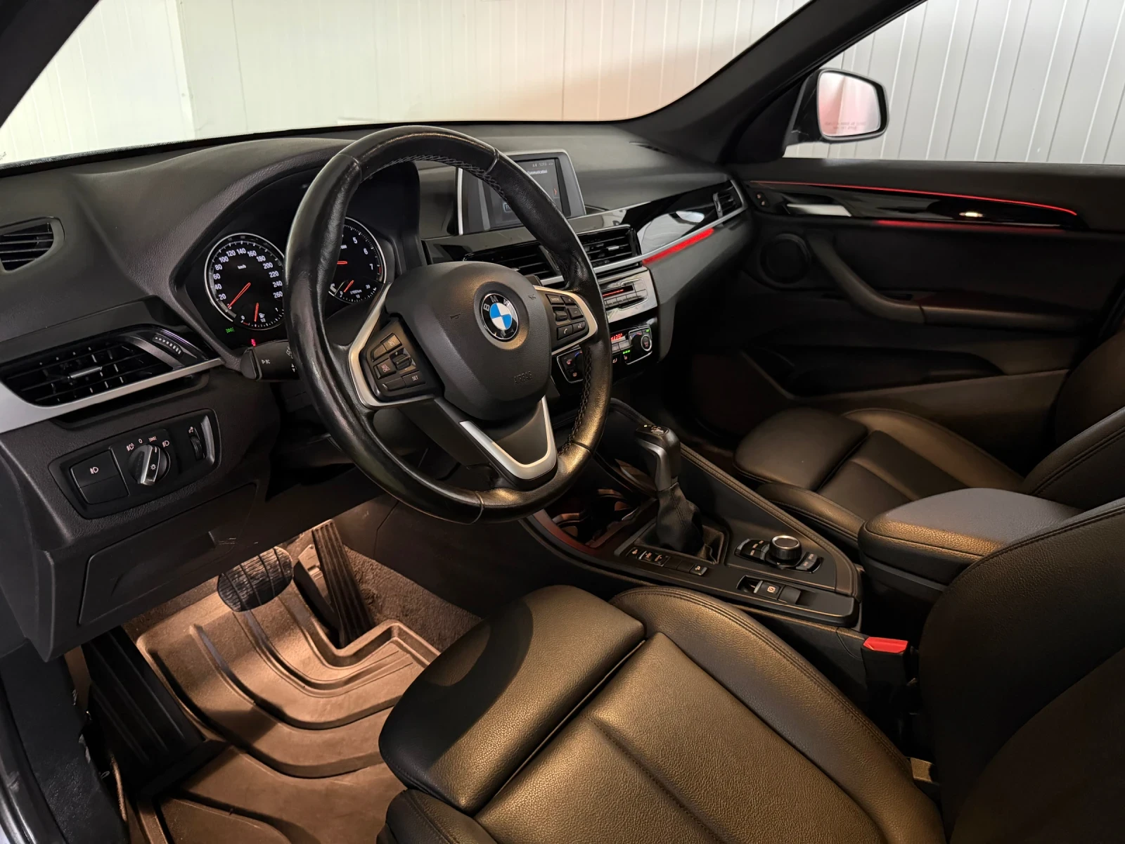 BMW X1 xDrive28i, снимка 13 - Автомобили и джипове - 54083046