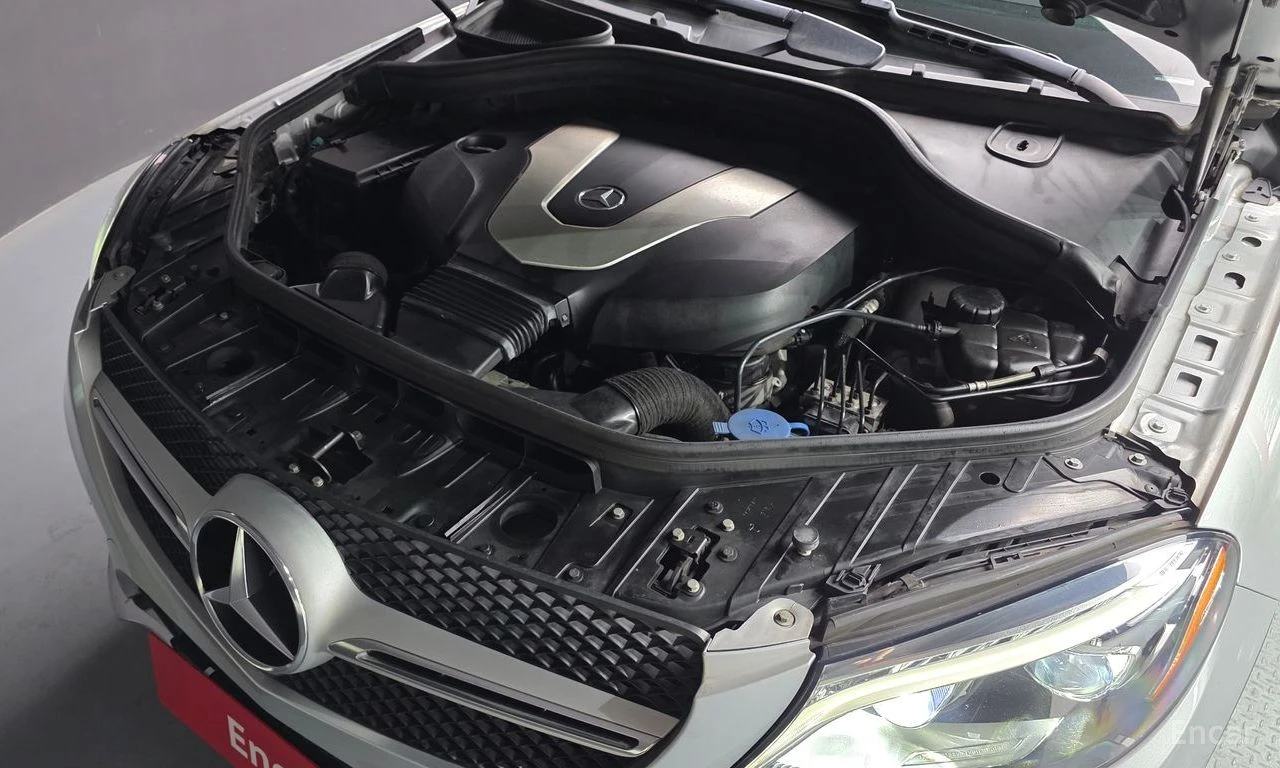 Mercedes-Benz GLE 350 * 4MATIC* AMG* COUPE* TV* PANORAMA* КОЖА* ПОДГРЕВ*, снимка 6 - Автомобили и джипове - 54460358