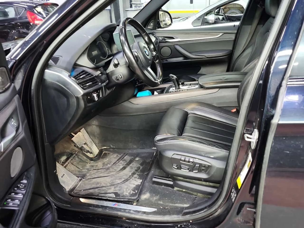 BMW X5 | HARMAN KARDON | HUD | ДИГИТАЛНО | М ПАКЕТ | , снимка 8 - Автомобили и джипове - 54545915