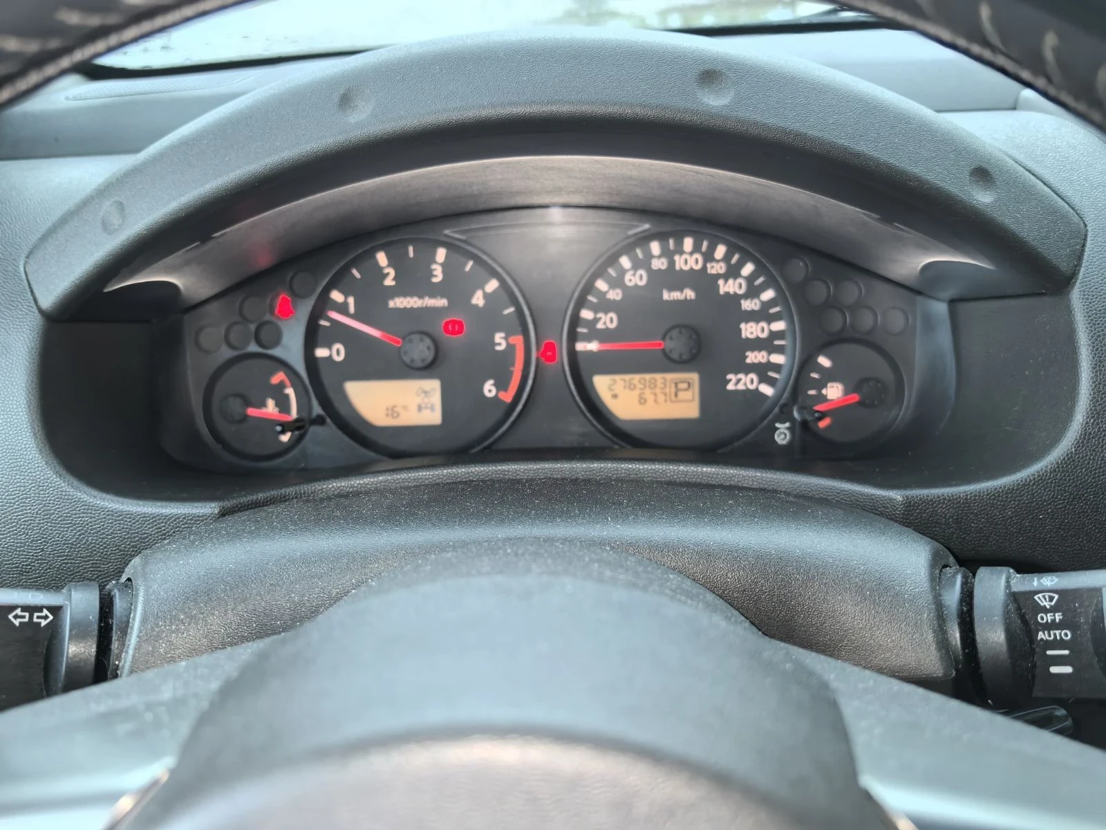 Nissan Navara 2.5 dCi, снимка 10 - Автомобили и джипове - 54892842