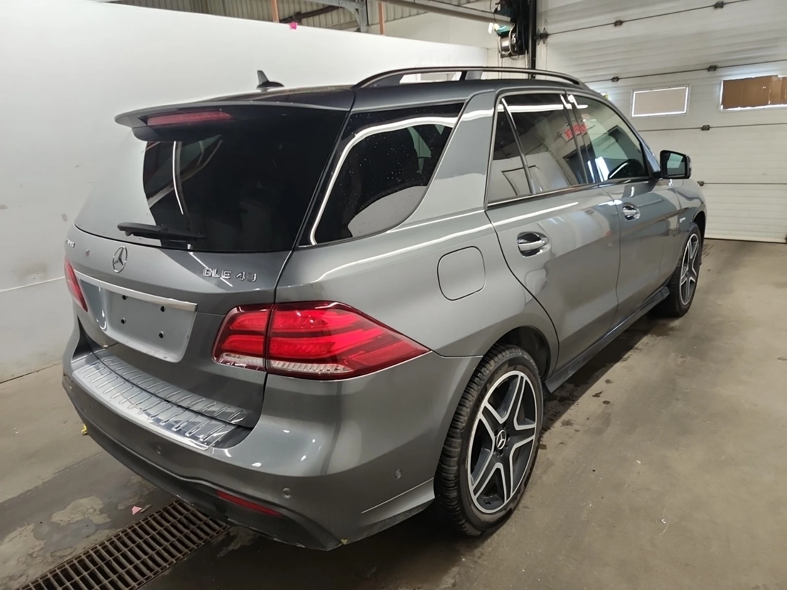 Mercedes-Benz GLE 43 AMG 360 CAMERA * * CARFAX * * АВТО КРЕДИТ * * , снимка 3 - Автомобили и джипове - 55008256