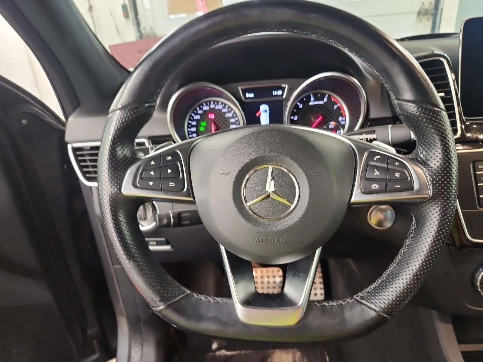 Mercedes-Benz GLE 43 AMG 360 CAMERA * * CARFAX * * АВТО КРЕДИТ * * , снимка 7 - Автомобили и джипове - 55008256