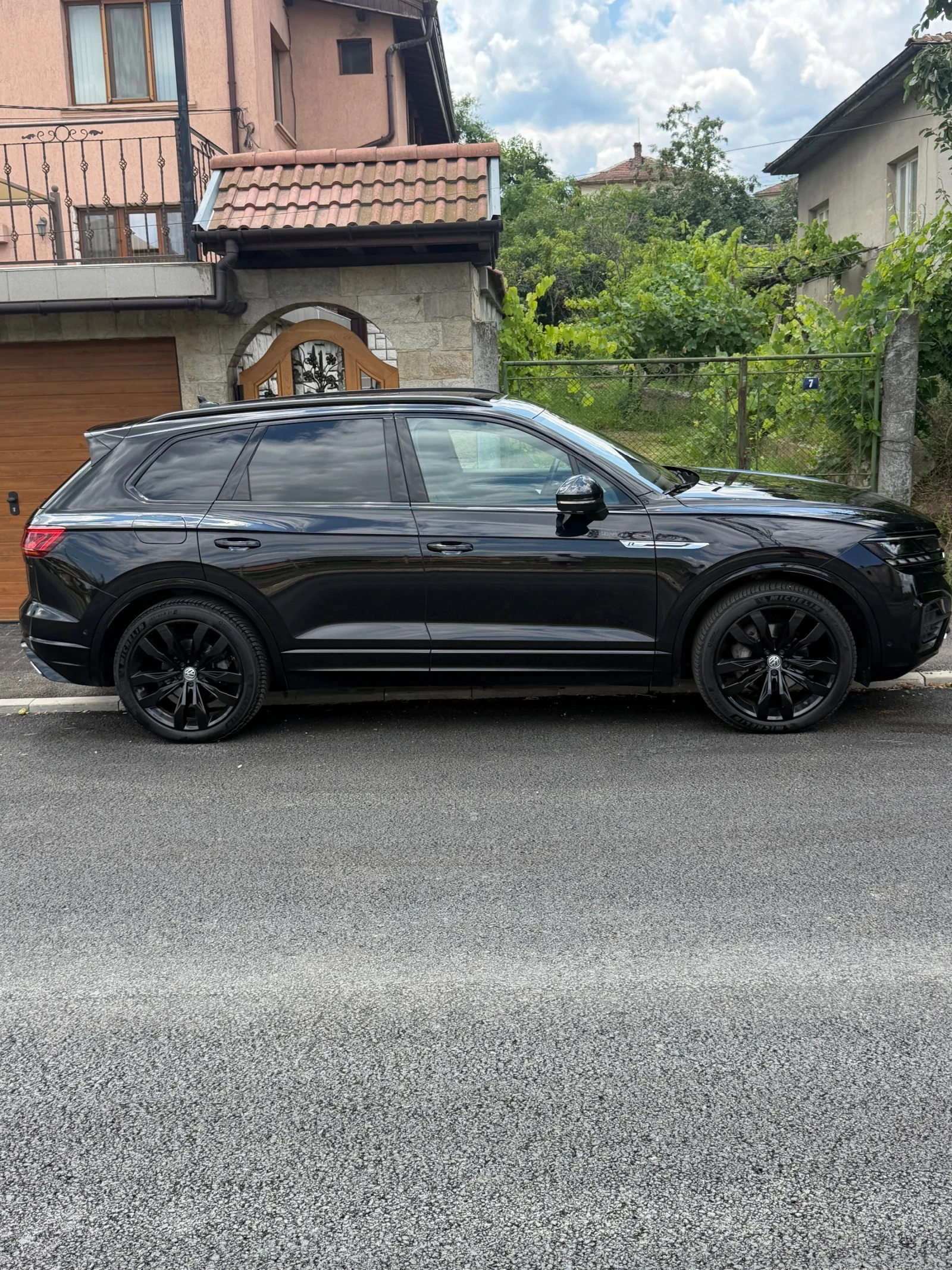 VW Touareg R - Line , снимка 4 - Автомобили и джипове - 55174877