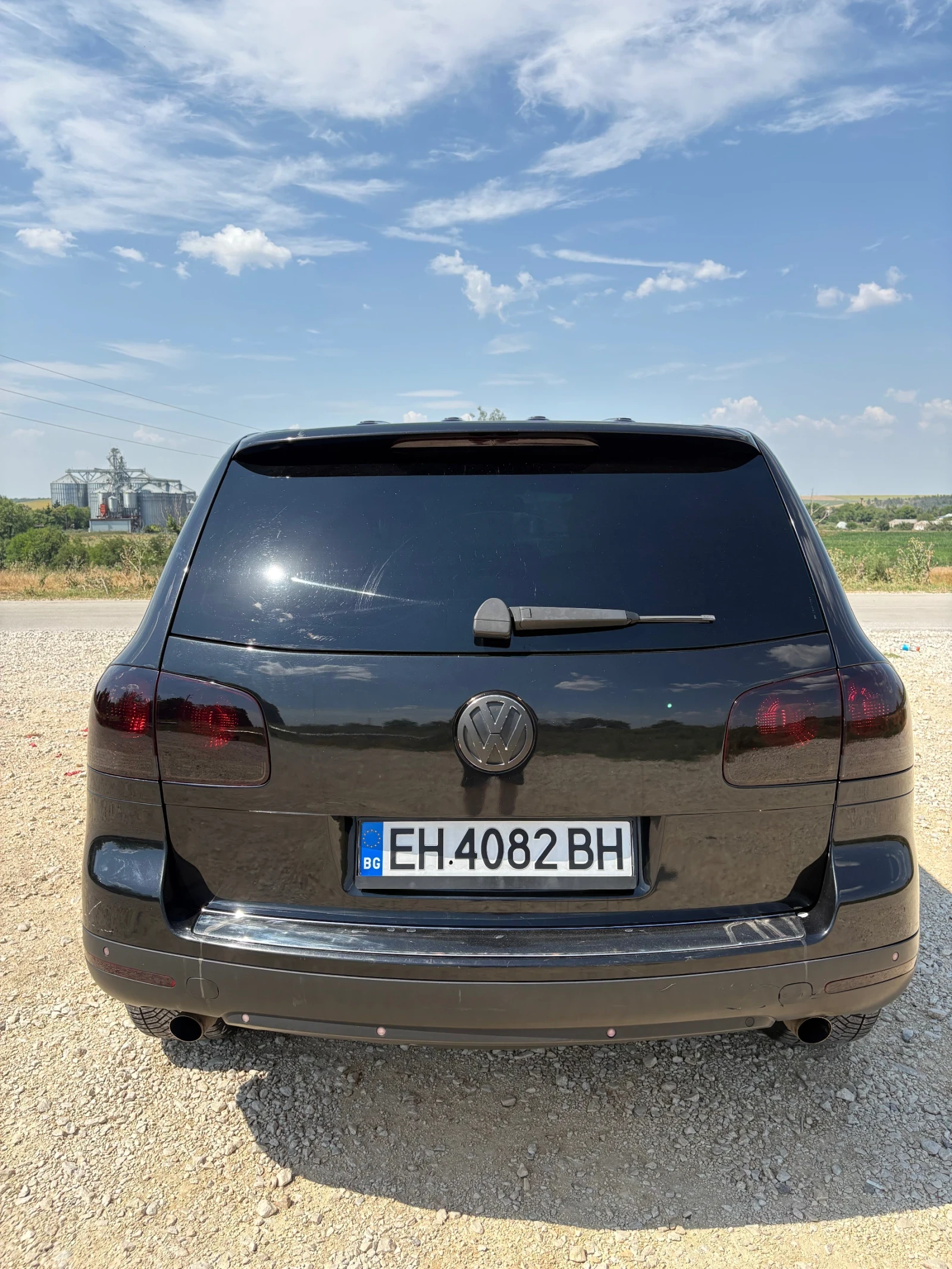 VW Touareg, снимка 3 - Автомобили и джипове - 55180170