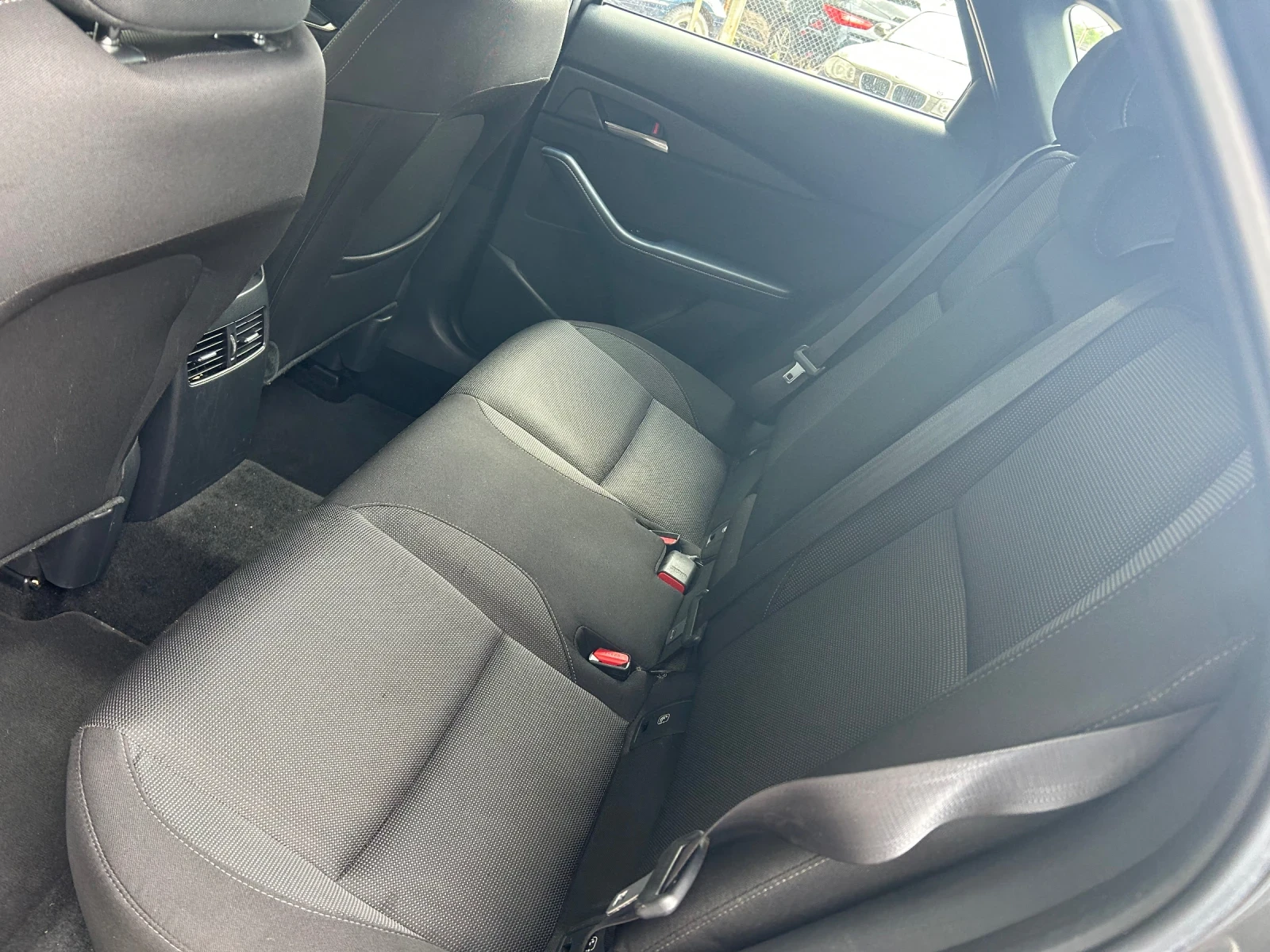 Mazda CX-30 M Hibrid, снимка 9 - Автомобили и джипове - 56129129