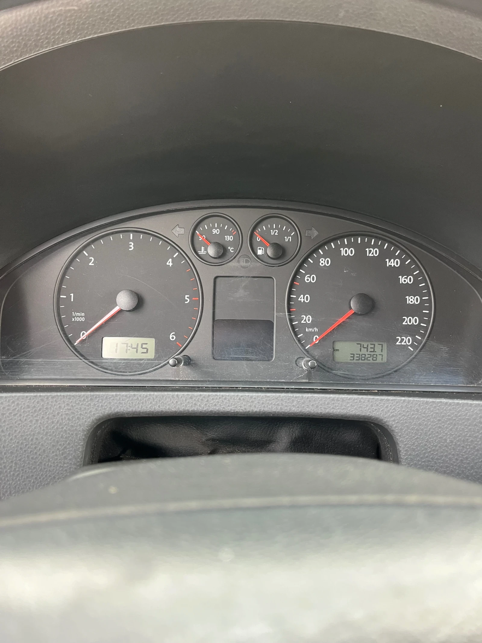 VW T5 1.9 TDi Clima - изображение 8
