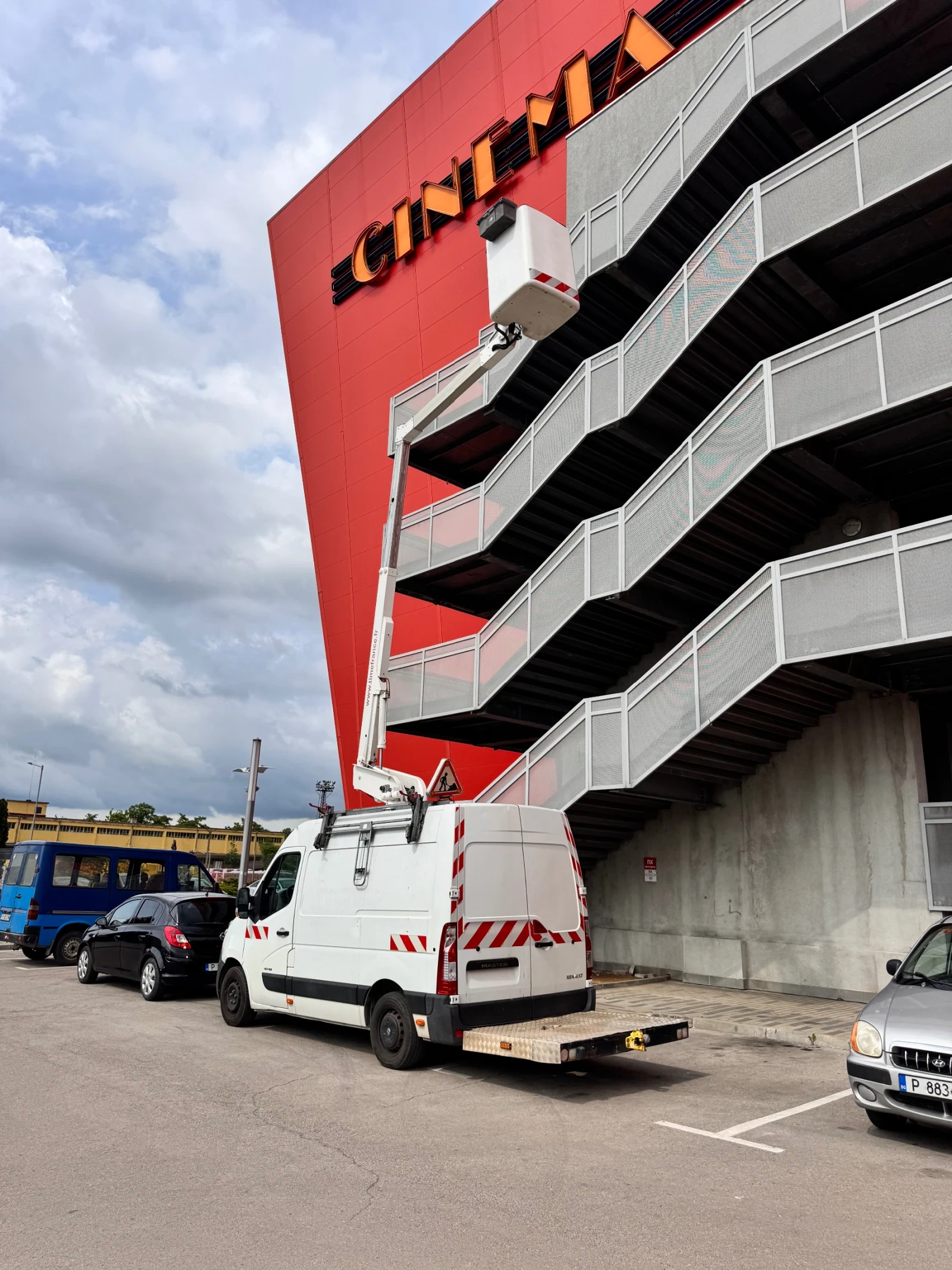 Renault Master Versalift, снимка 3 - Бусове и автобуси - 55588835
