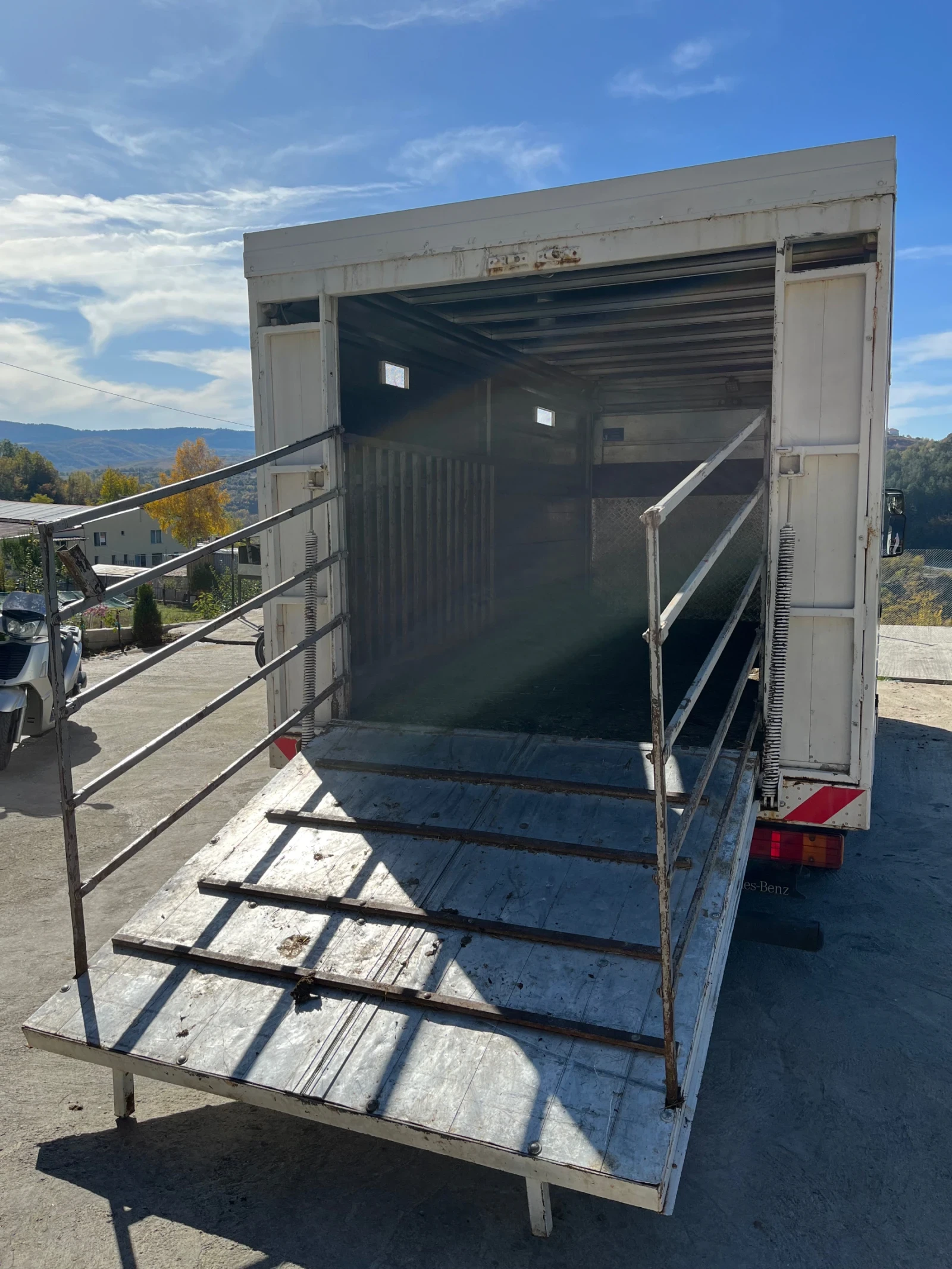 Mercedes-Benz Atego  - изображение 6