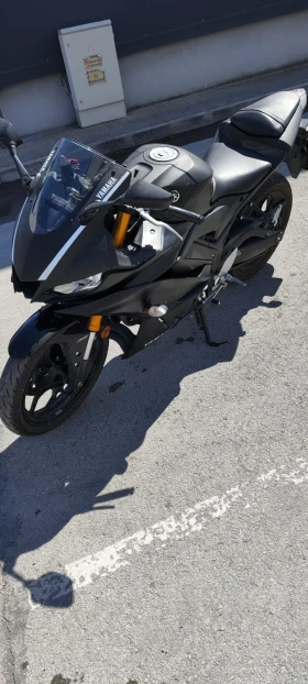 ����� �� �������� �� Yamaha R 3