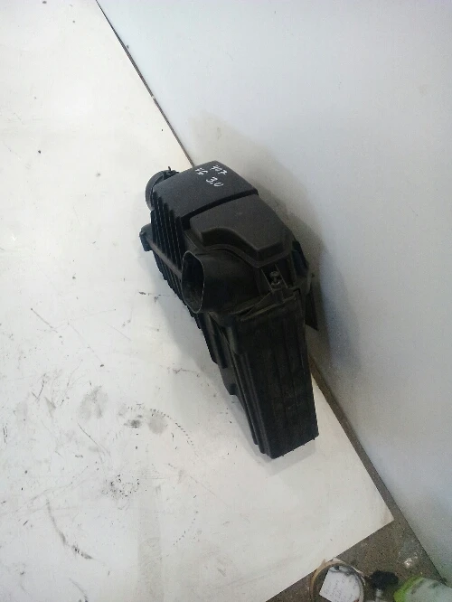 кутия въздушен филтър за Пежо 407 3.0 V6