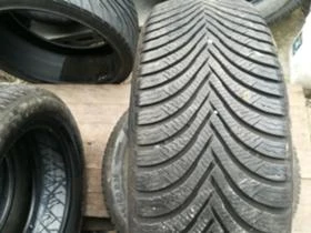 Гуми Зимни 205/60R16, снимка 1