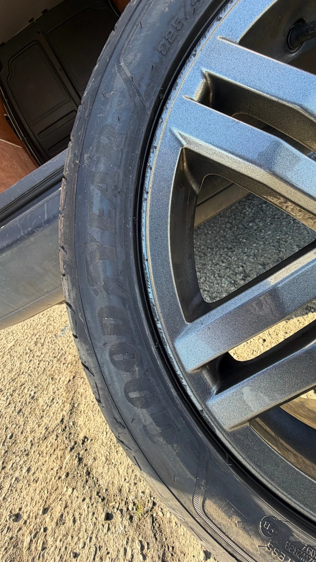 ���� � ������ 225/45R17 �� VW | Mobile.bg � ����������� 9