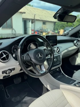 Mercedes-Benz CLA 220 AMG LINE, снимка 12