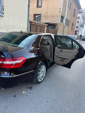 Mercedes-Benz E 350 4MATIC/ Full pack/Panorama, снимка 15